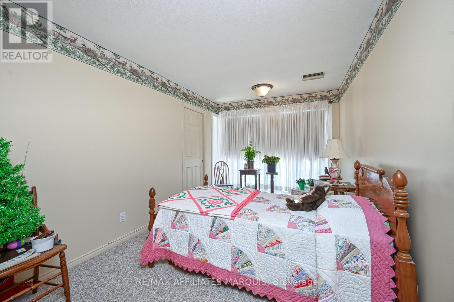 208 - 10 Armstrong Drive Property Photo 25