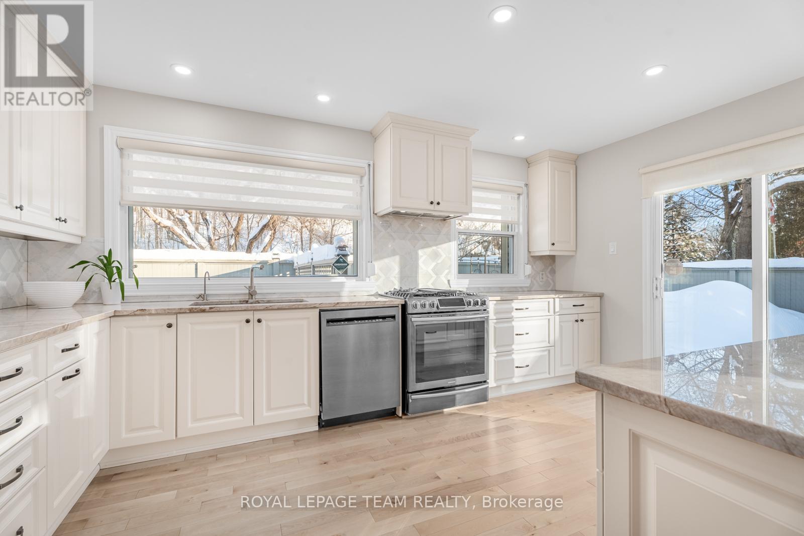 235 Hemlock Road Property Photo 8