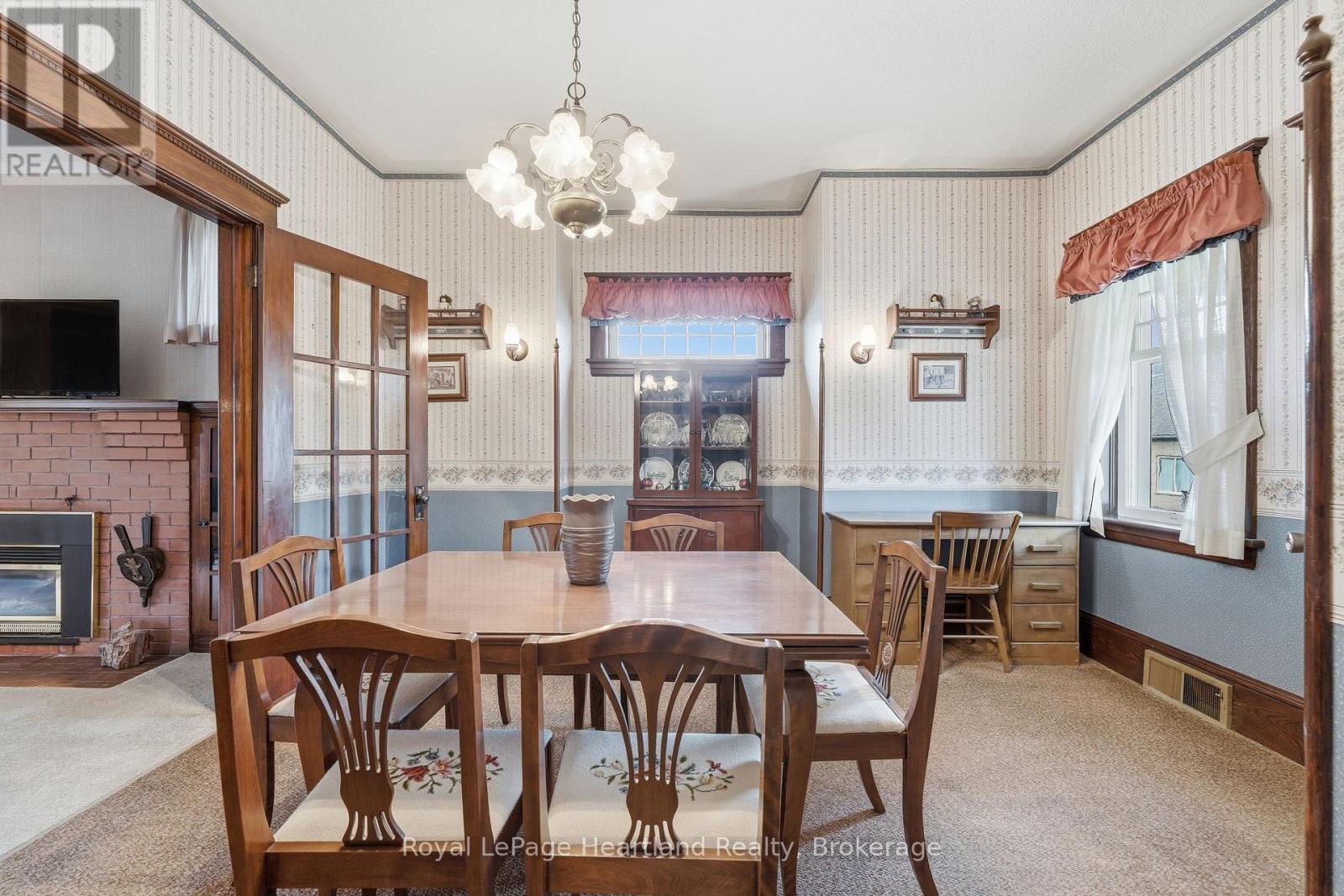 138 St. David Street Property Photo 8