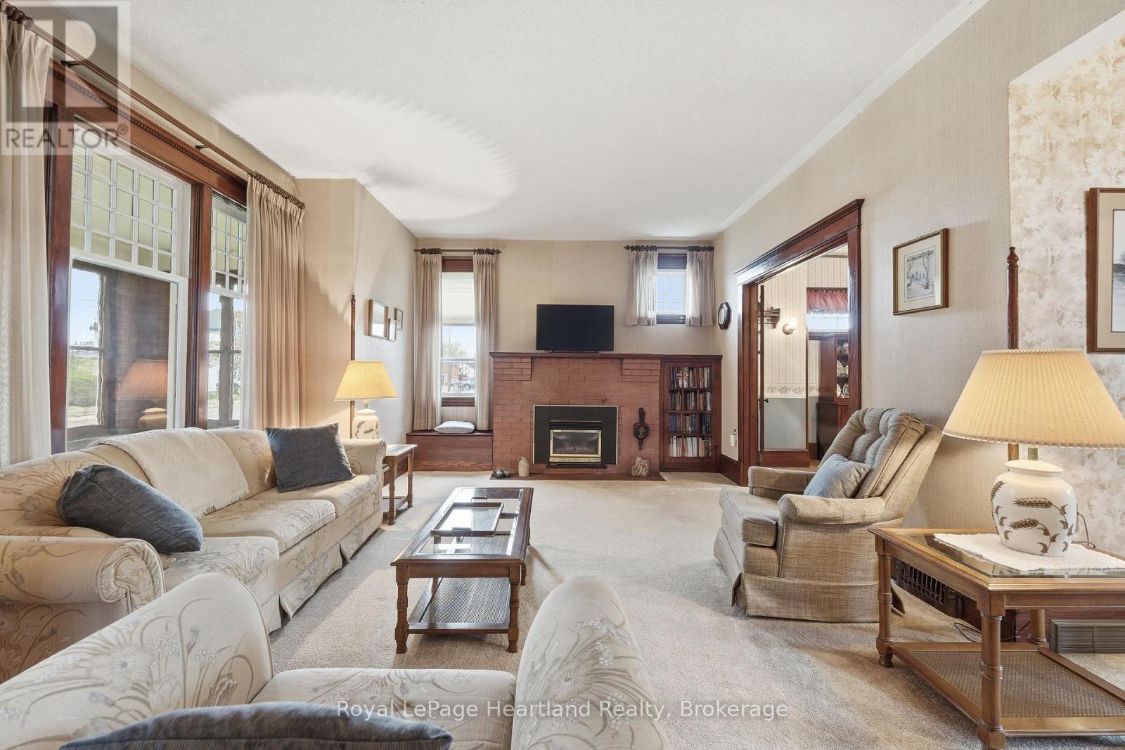 138 St. David Street Property Photo 14