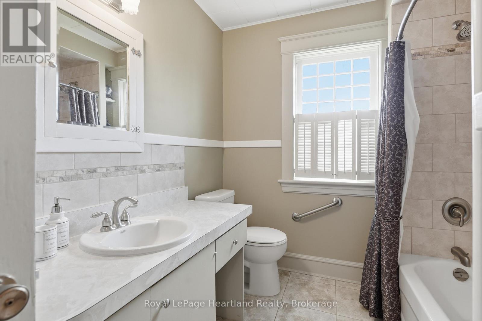 138 St. David Street Property Photo 24