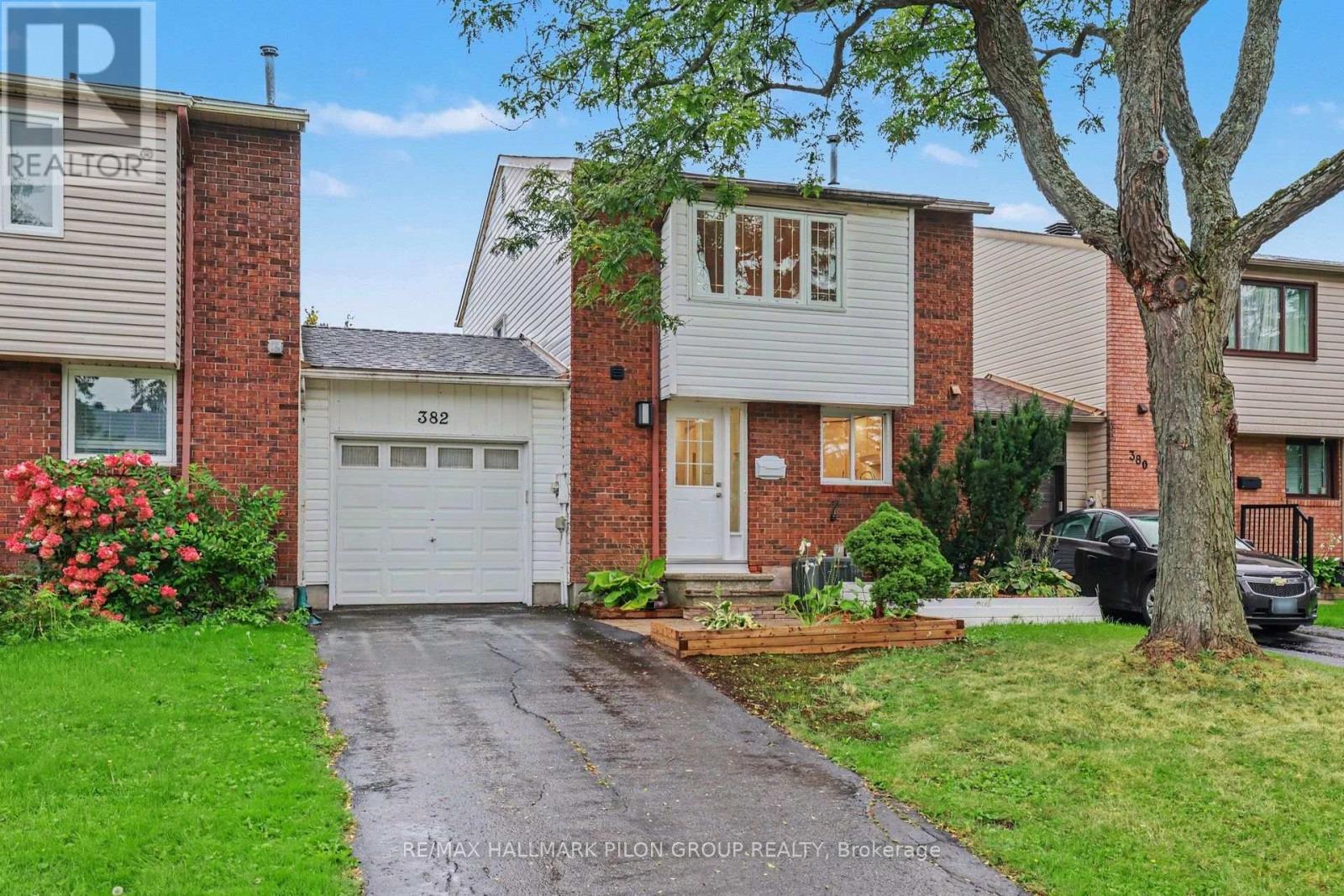 382 DUVAL LANE