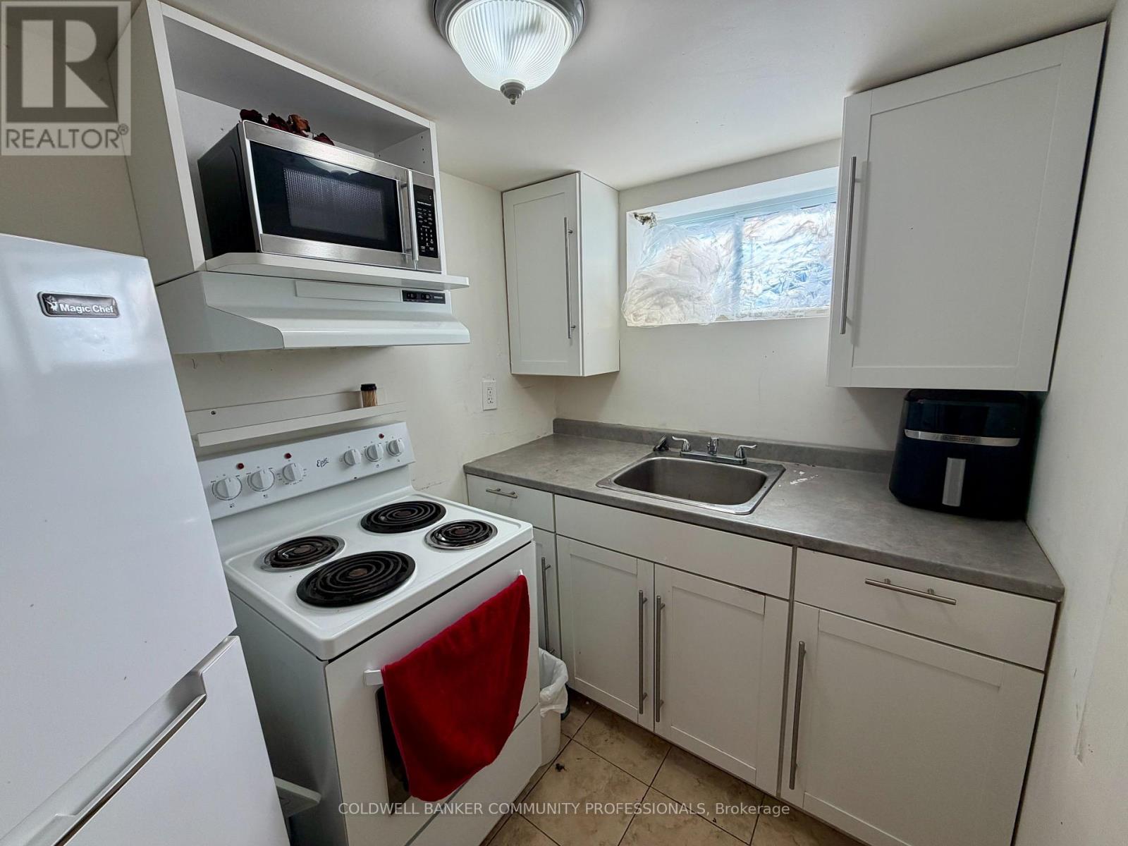 94 Howard Avenue Property Photo 19