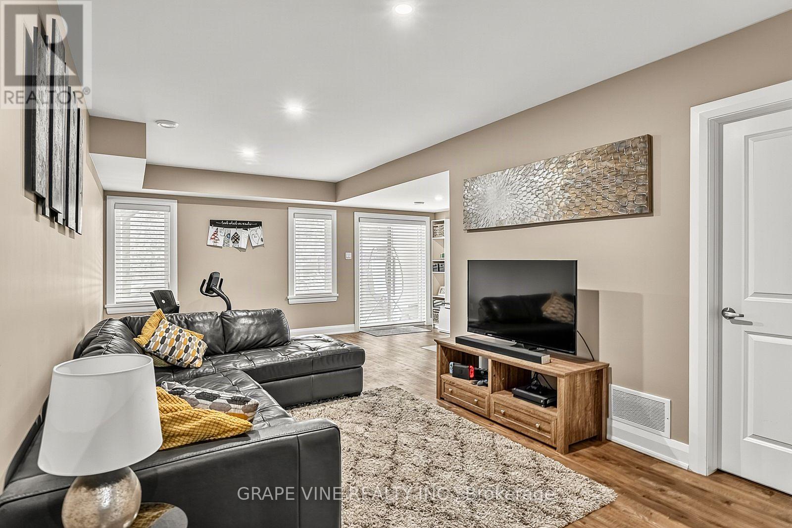 96 Porter Street Property Photo 33