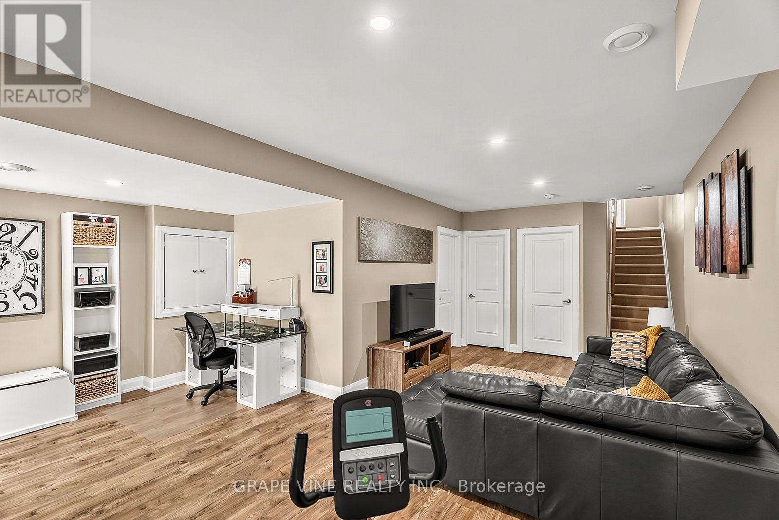 96 Porter Street Property Photo 36