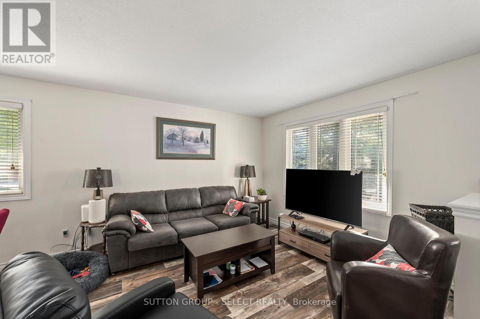 51 Greenway Boulevard Property Photo 5