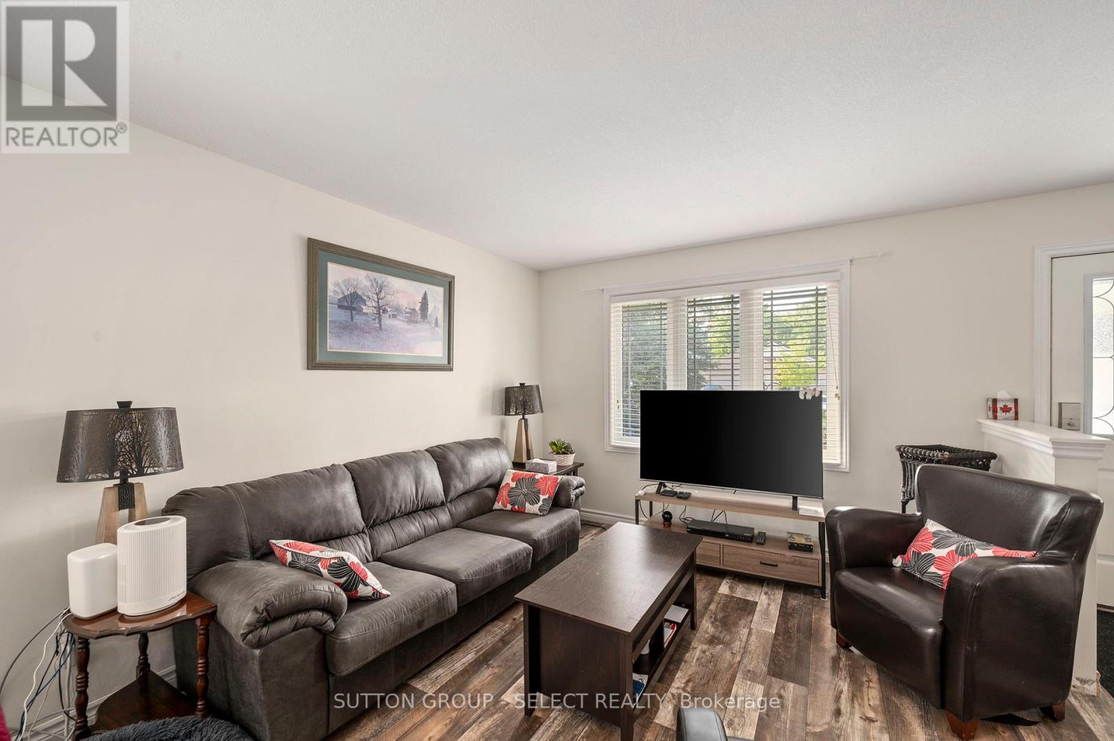 51 Greenway Boulevard Property Photo 7