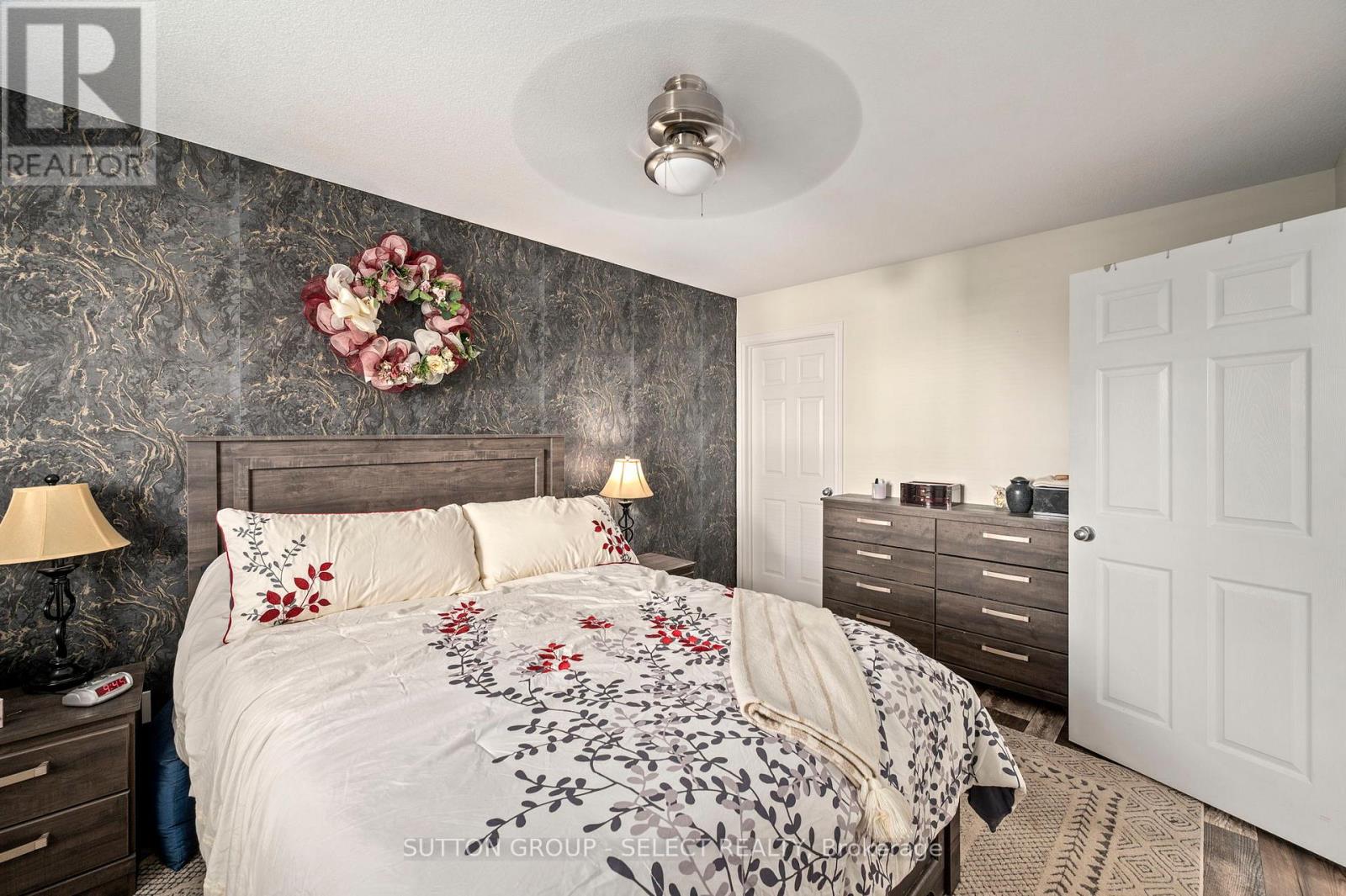 51 Greenway Boulevard Property Photo 14