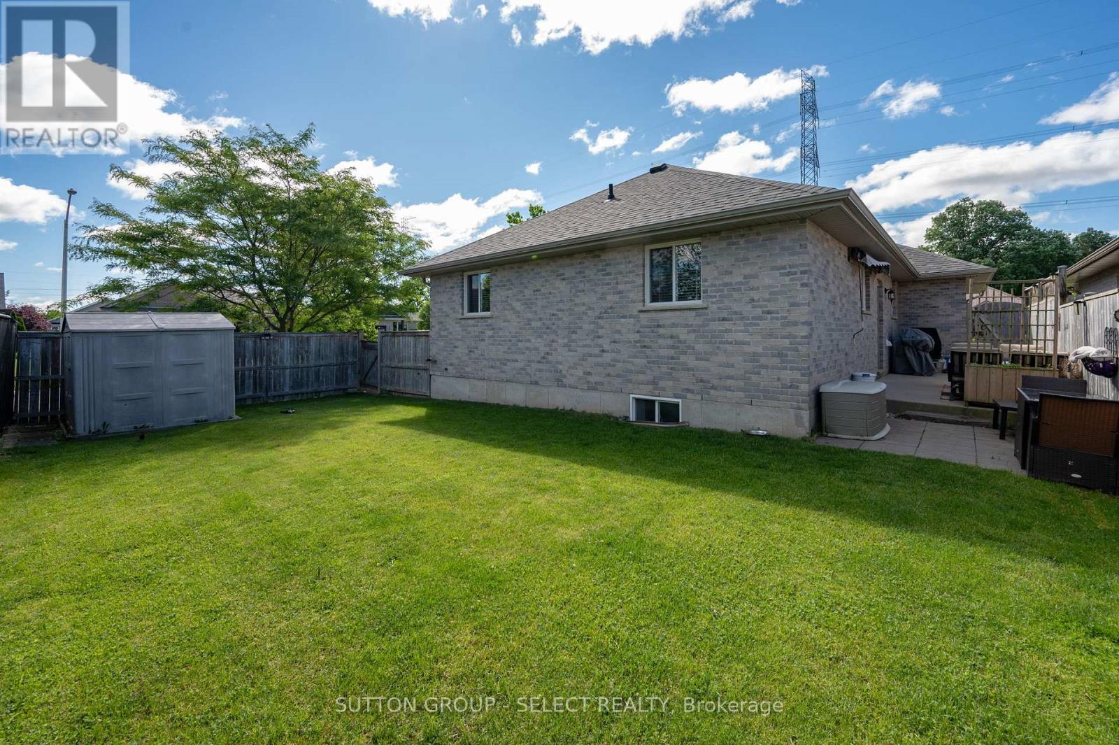 51 Greenway Boulevard Property Photo 24