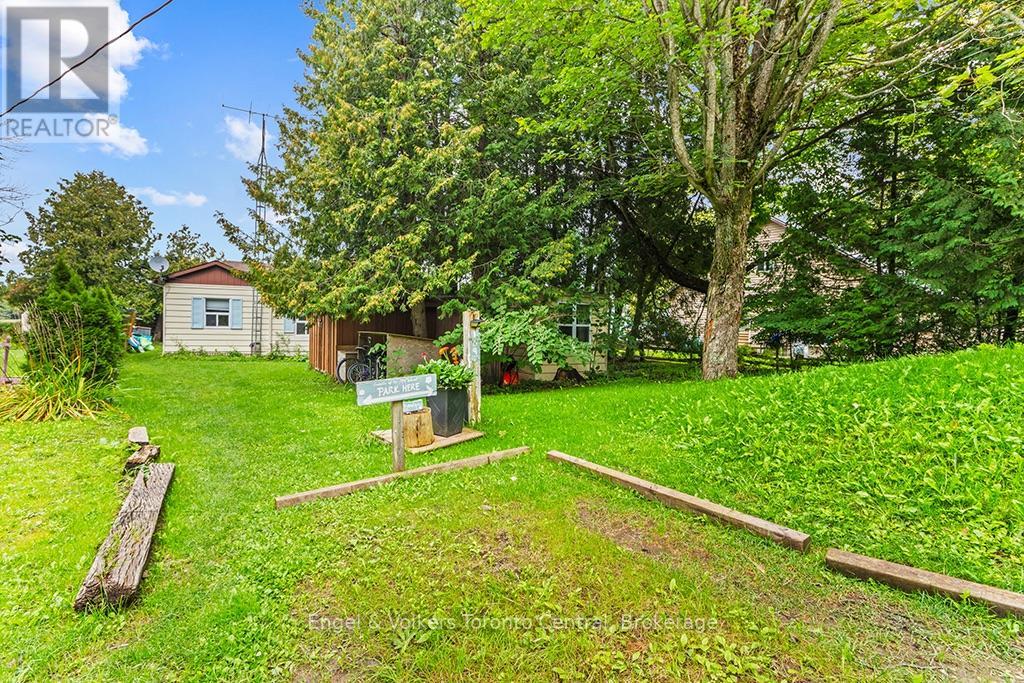 109 Lakeview Road Property Photo 6