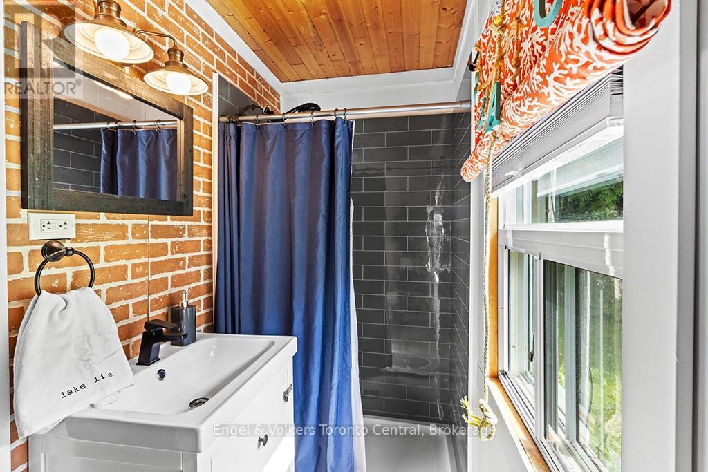 109 Lakeview Road Property Photo 30