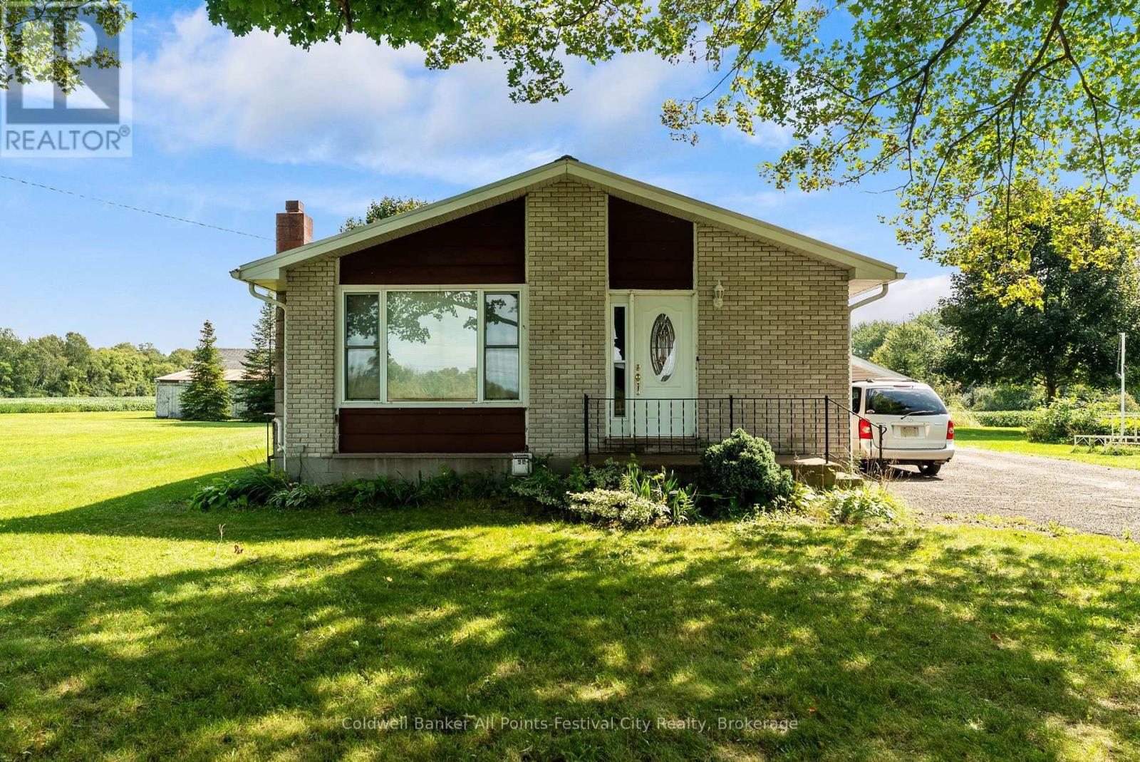 79324 Bluewater Highway Property Photo 4