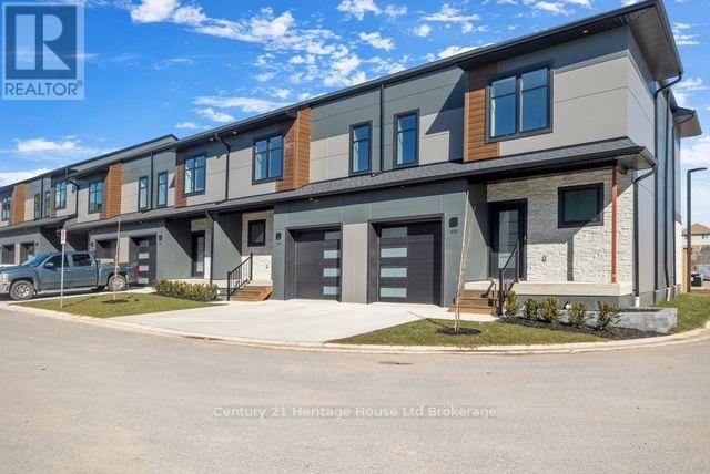 704 - 361 Quarter Town Line Property Photo 3