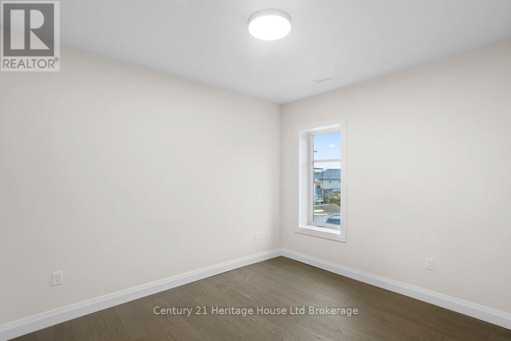 704 - 361 Quarter Town Line Property Photo 17