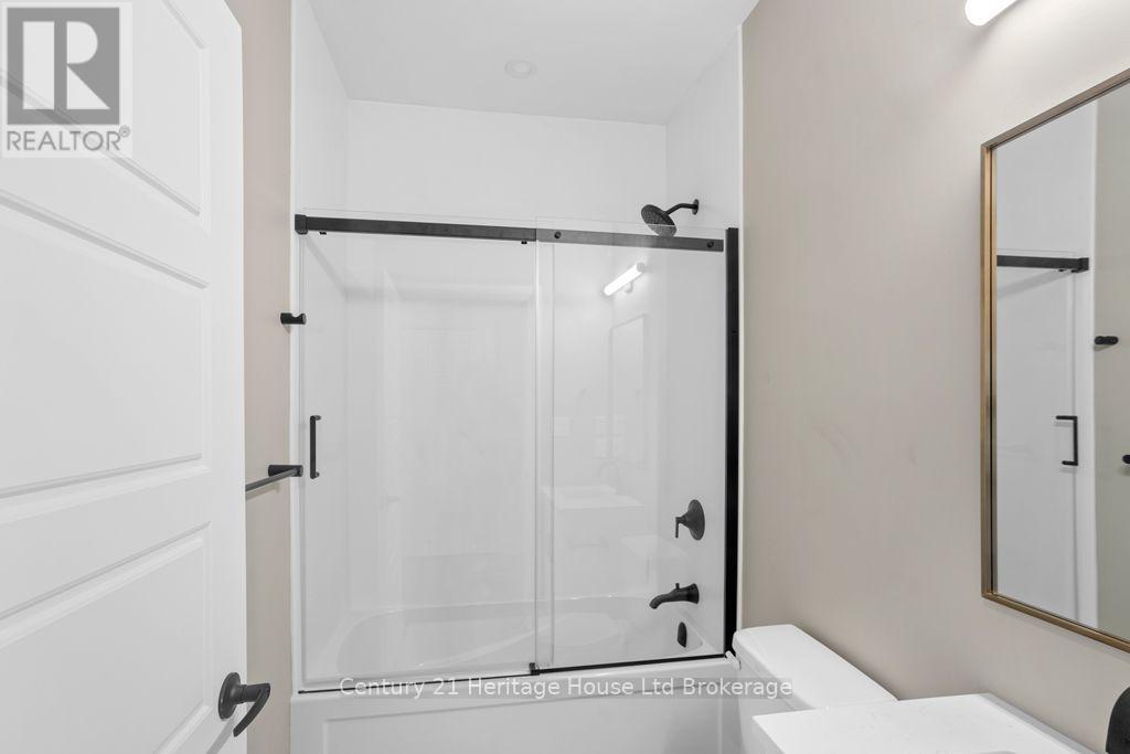 704 - 361 Quarter Town Line Property Photo 18