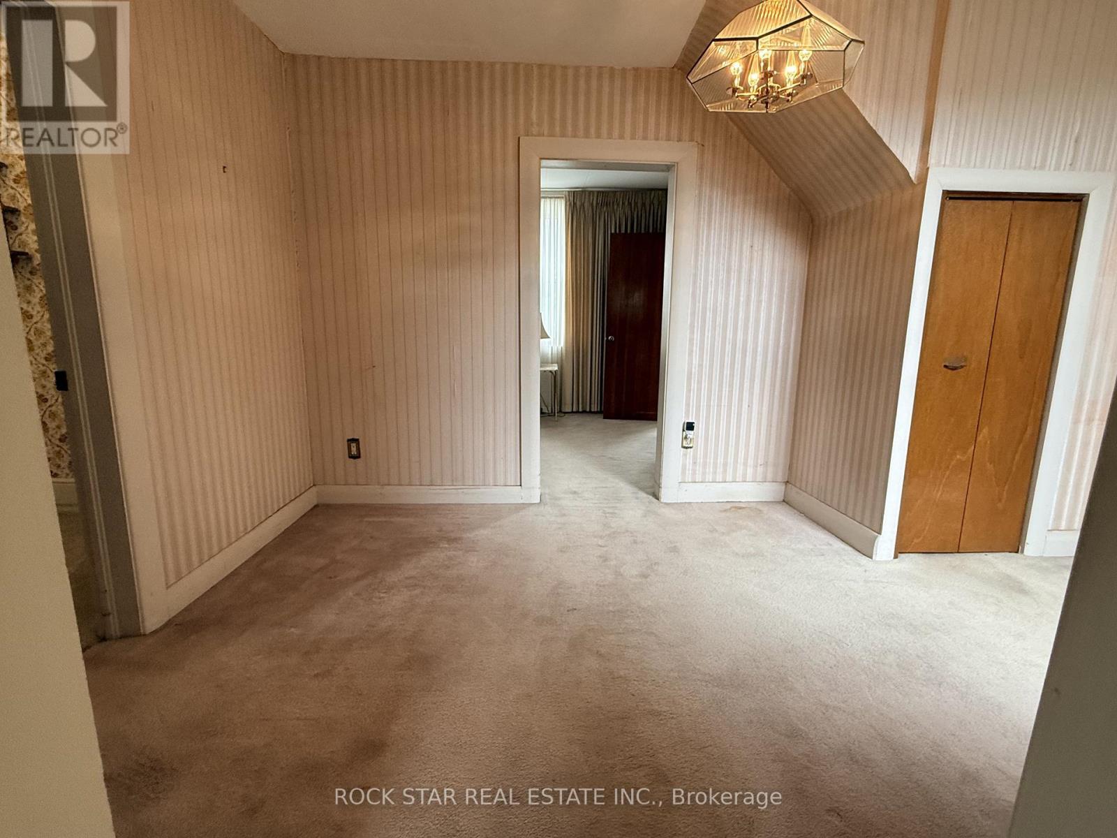 358 Barton Street E Property Photo 8
