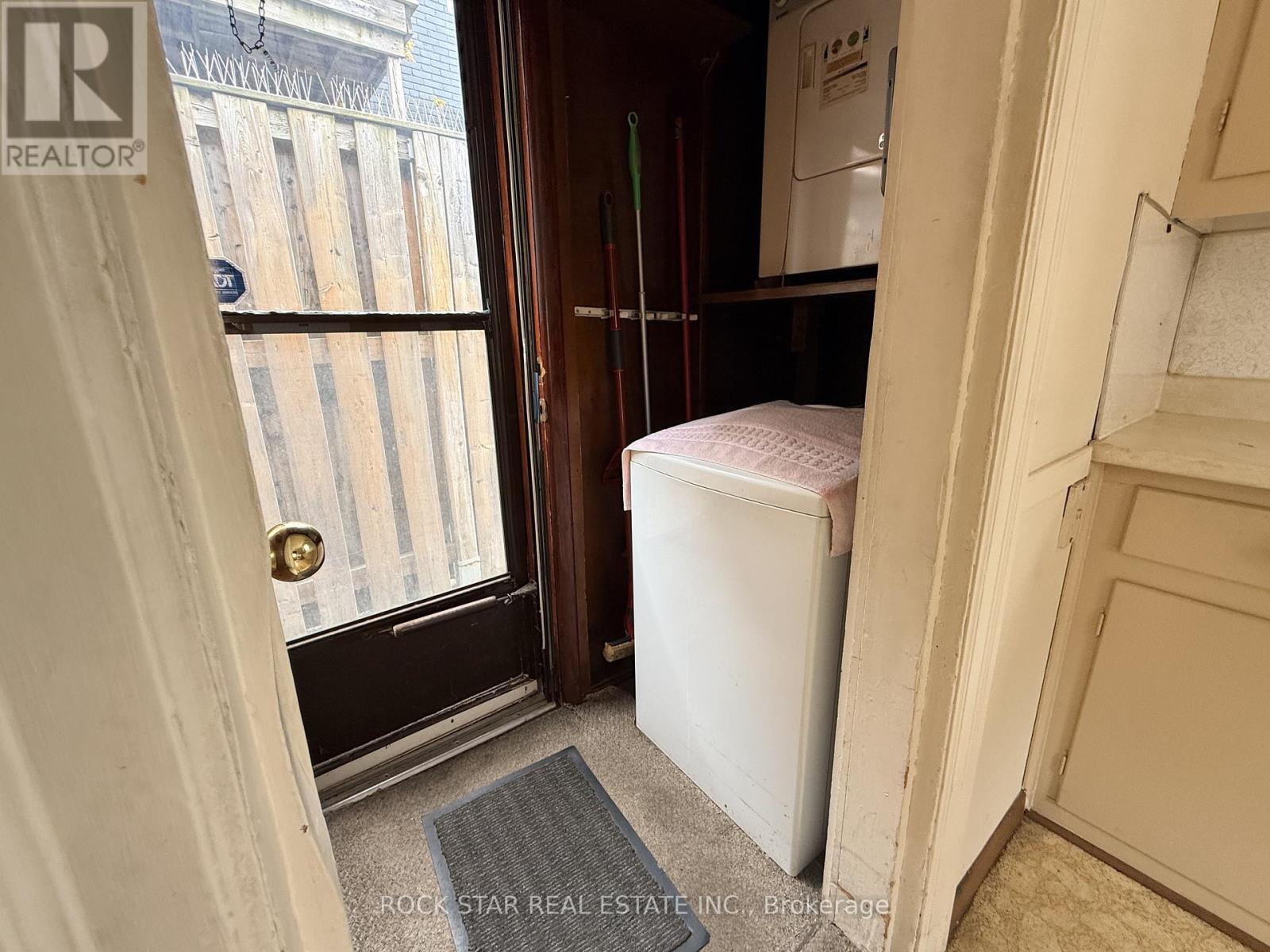 358 Barton Street E Property Photo 18