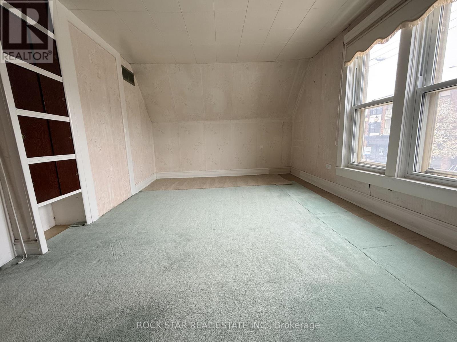 358 Barton Street E Property Photo 22