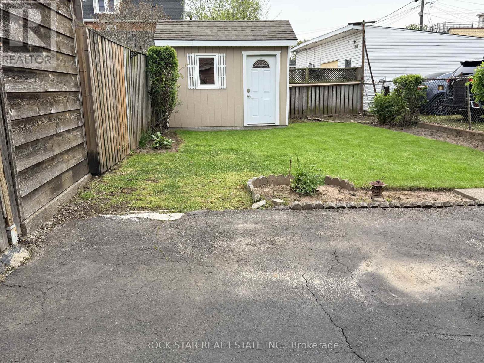 358 Barton Street E Property Photo 28