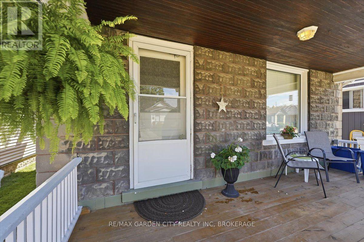 70 Lowell Avenue Property Photo 4