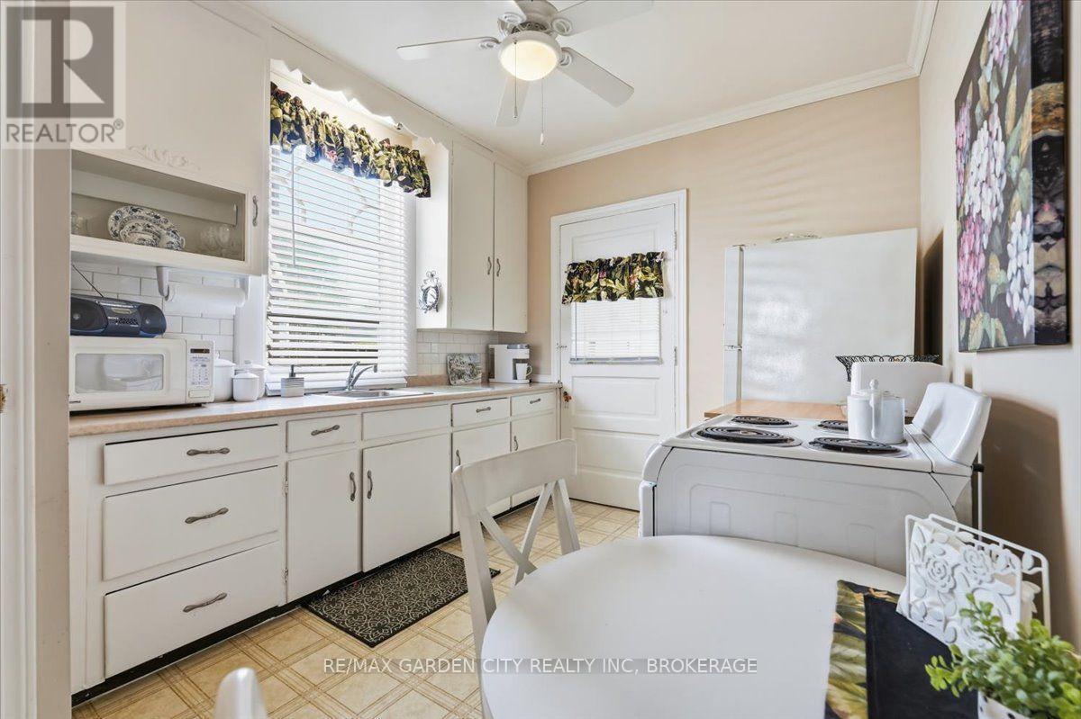 70 Lowell Avenue Property Photo 10