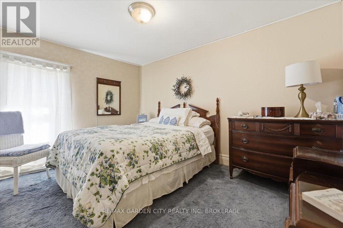 70 Lowell Avenue Property Photo 17