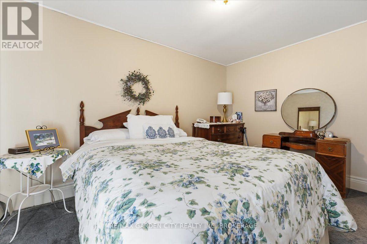 70 Lowell Avenue Property Photo 18