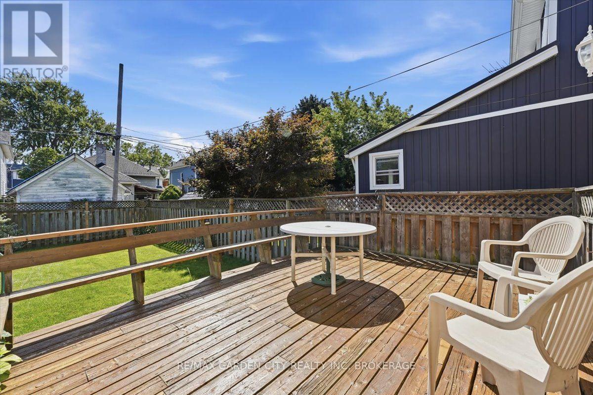 70 Lowell Avenue Property Photo 25