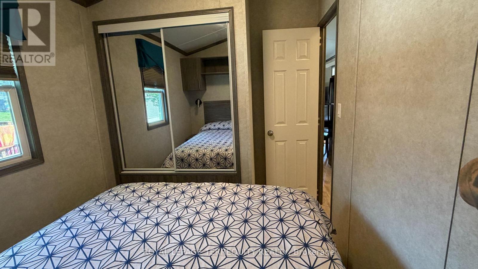 319 Rockview Property Photo 20
