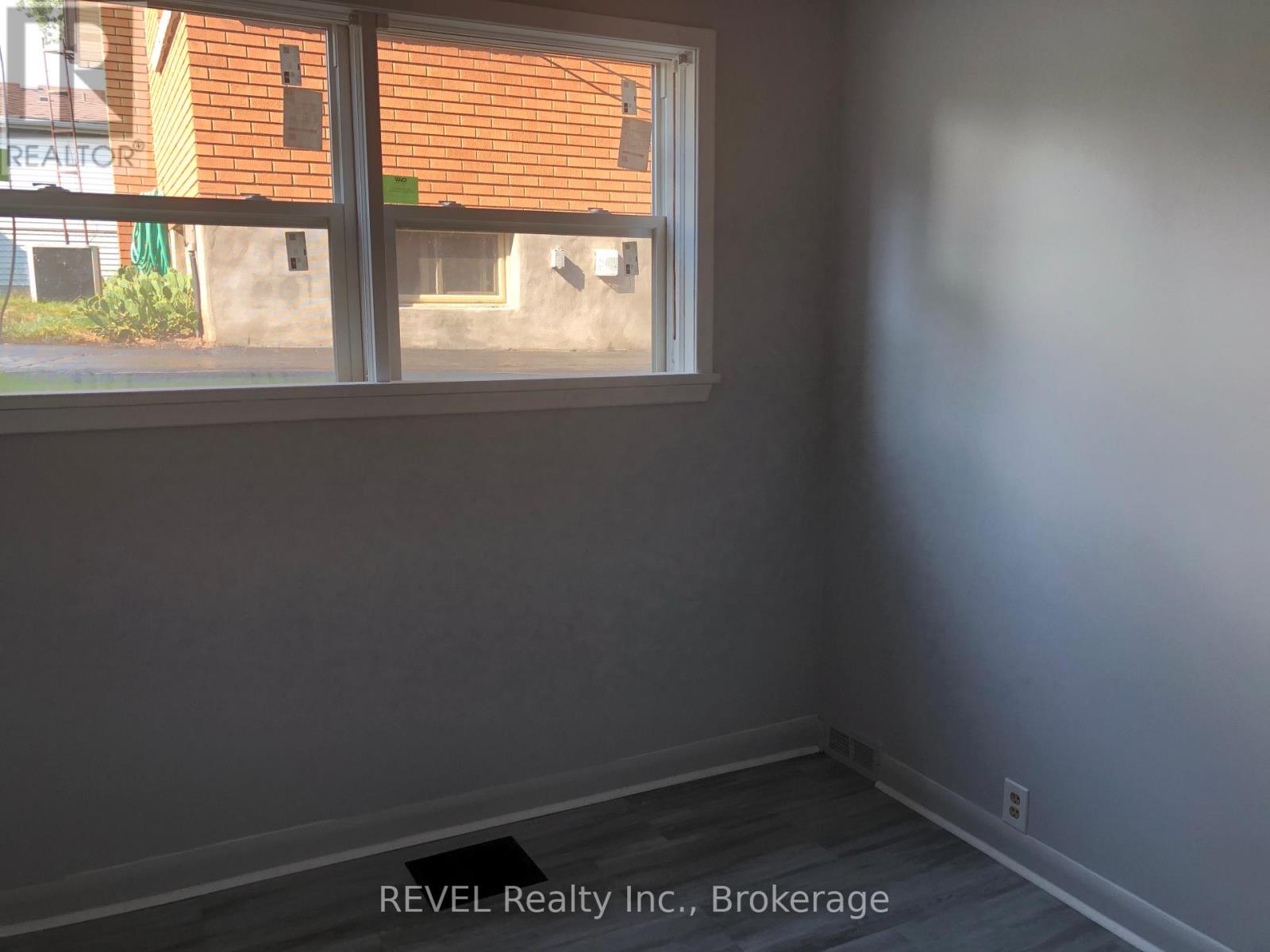 4591 Homewood Avenue Property Photo 17