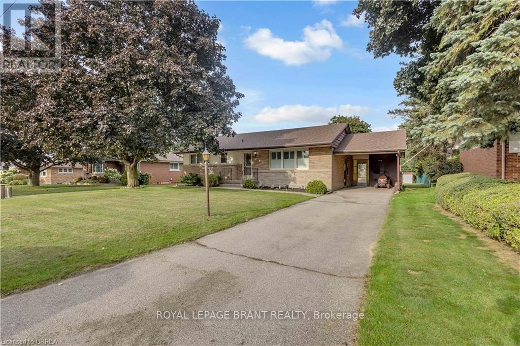 18 Kingsmount Crescent Property Photo 3