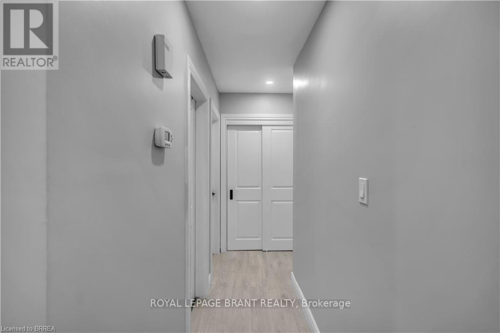 18 Kingsmount Crescent Property Photo 14