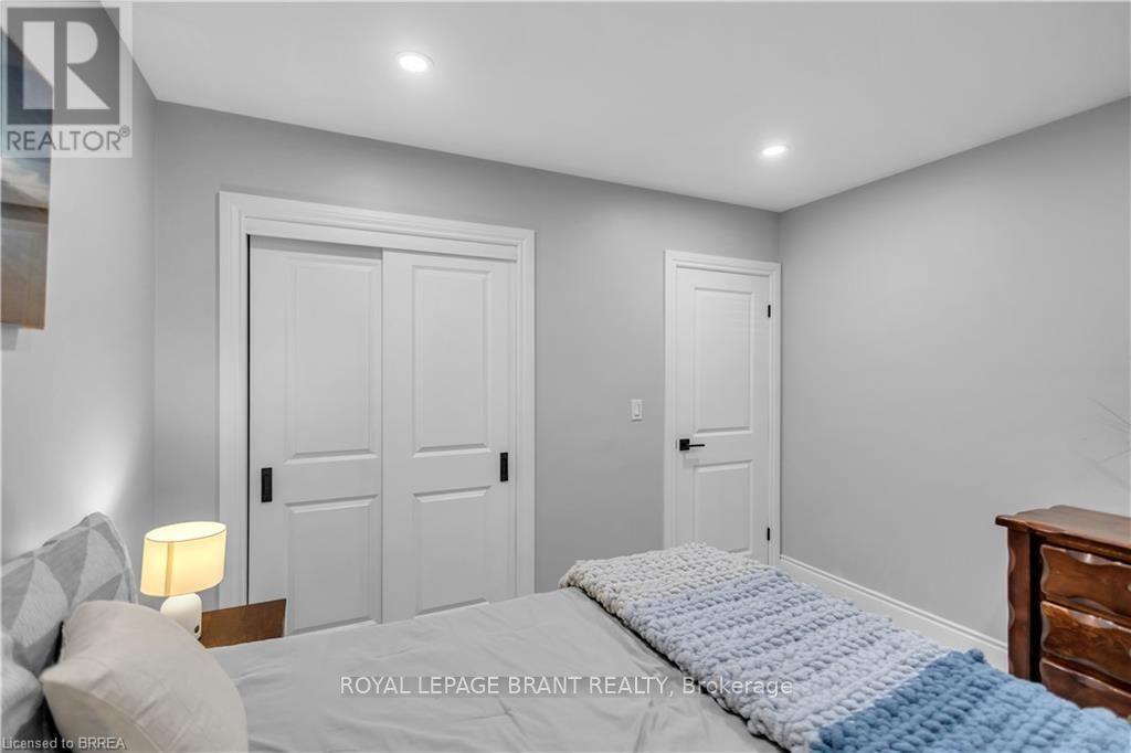 18 Kingsmount Crescent Property Photo 20