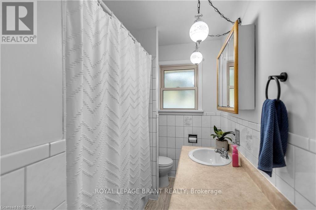 18 Kingsmount Crescent Property Photo 21