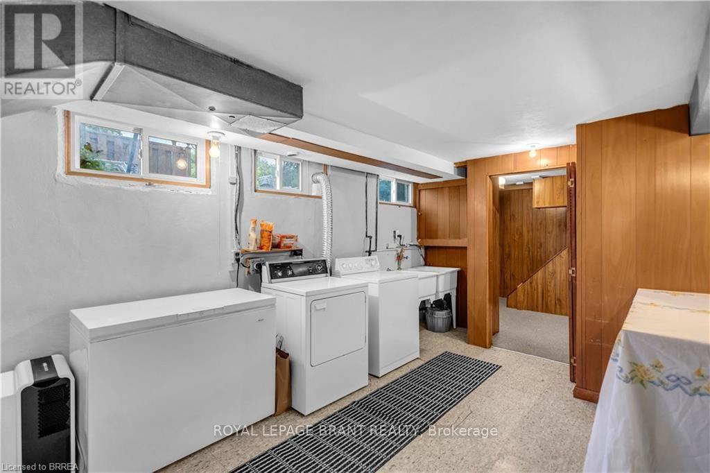 18 Kingsmount Crescent Property Photo 26