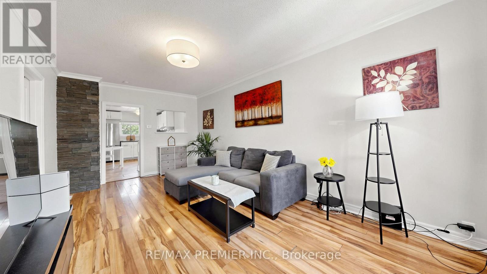27 Cambridge Avenue Property Photo 6