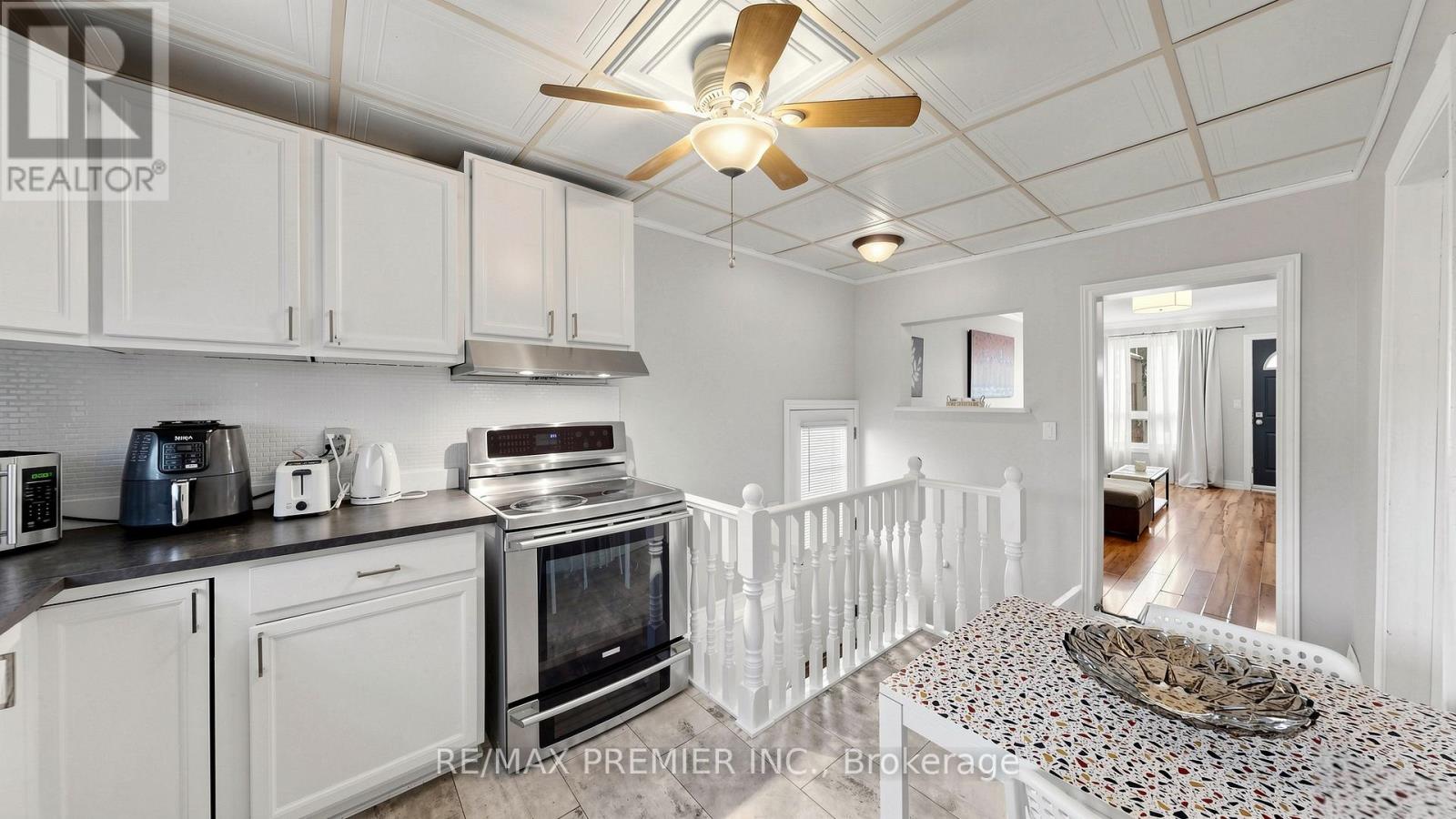 27 Cambridge Avenue Property Photo 9