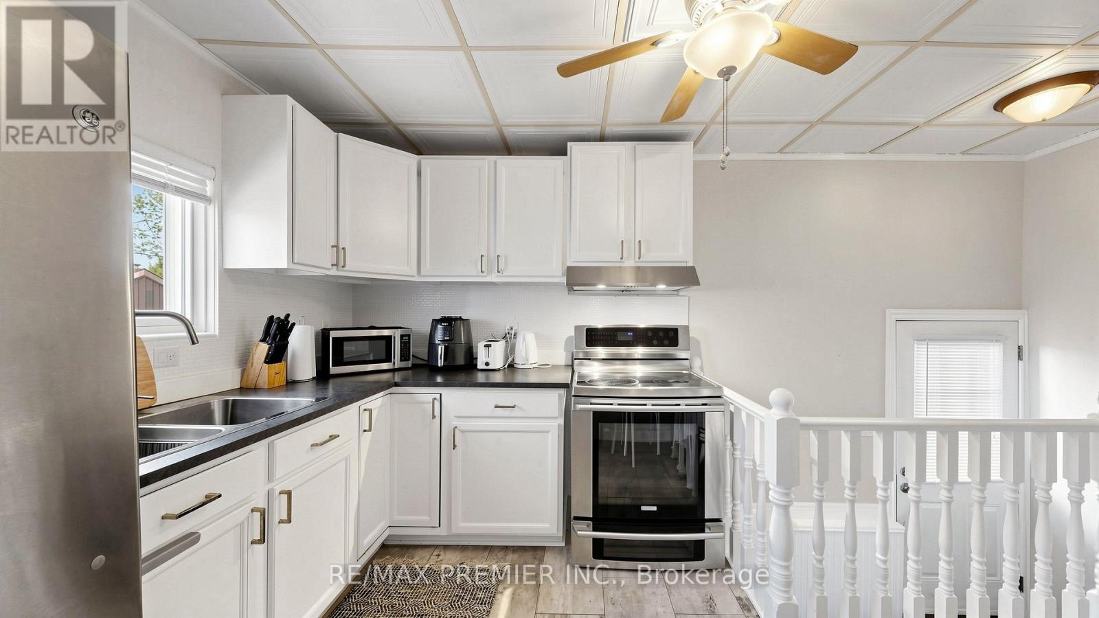 27 Cambridge Avenue Property Photo 10