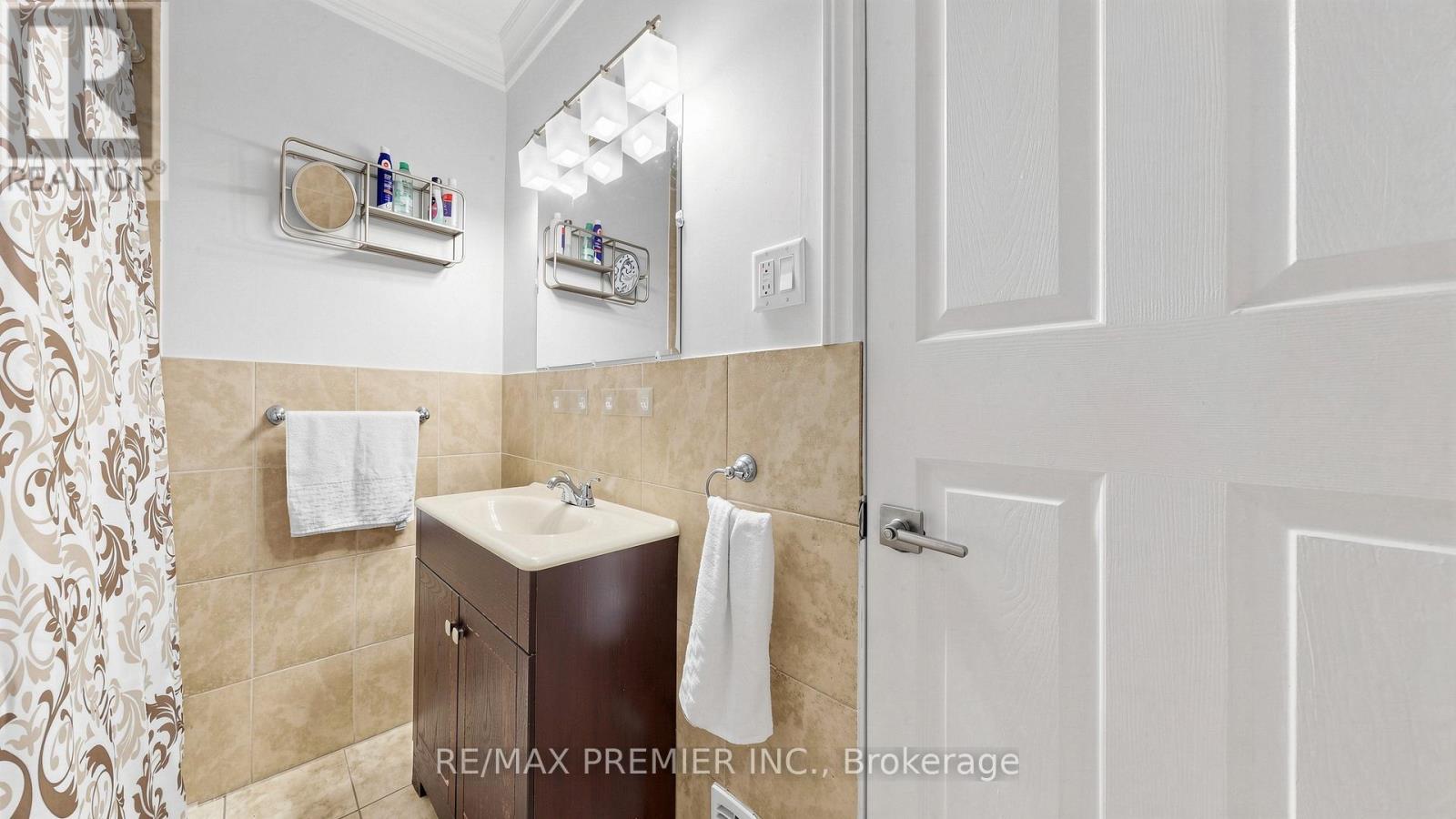 27 Cambridge Avenue Property Photo 16