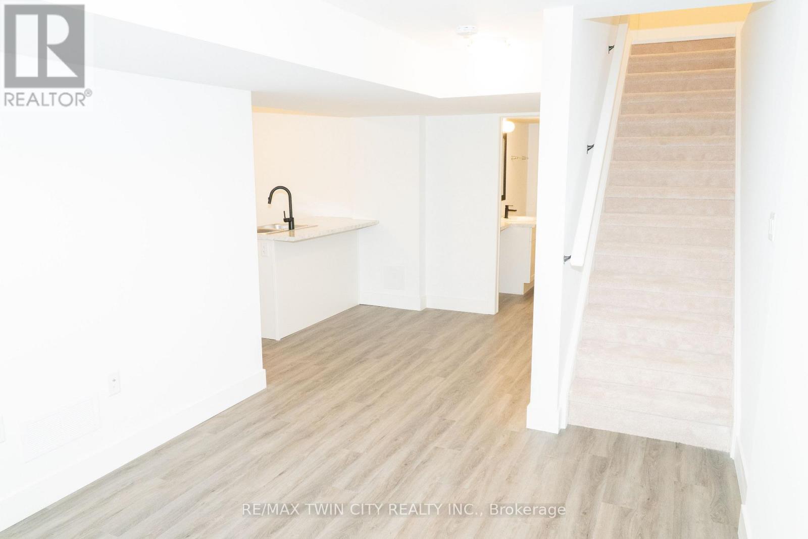 163 Julie Crescent Property Photo 17