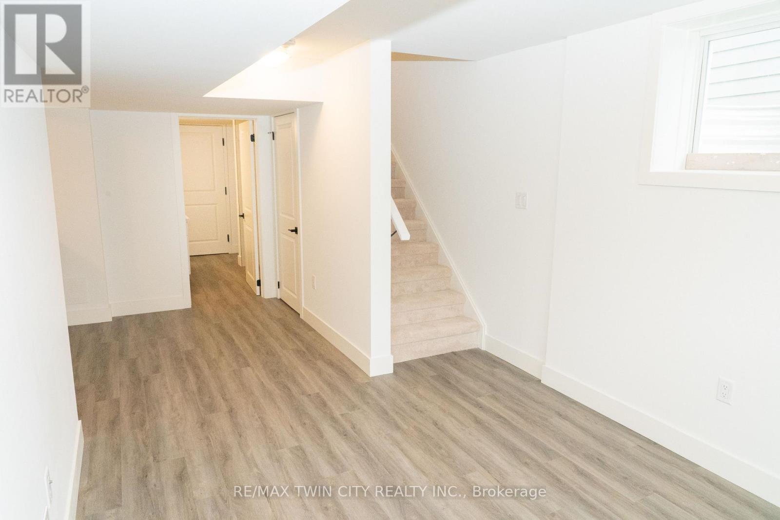 163 Julie Crescent Property Photo 20