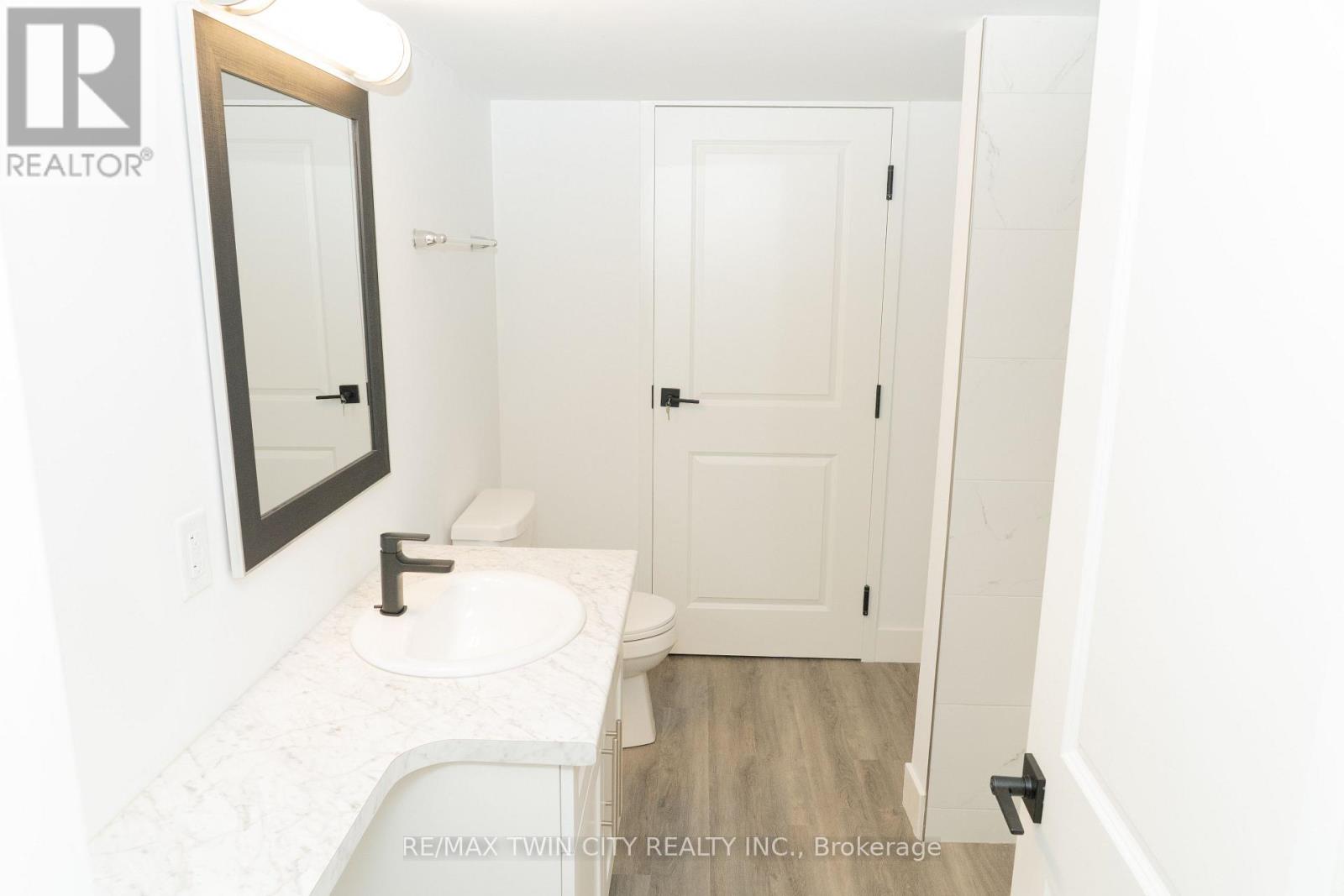 163 Julie Crescent Property Photo 22