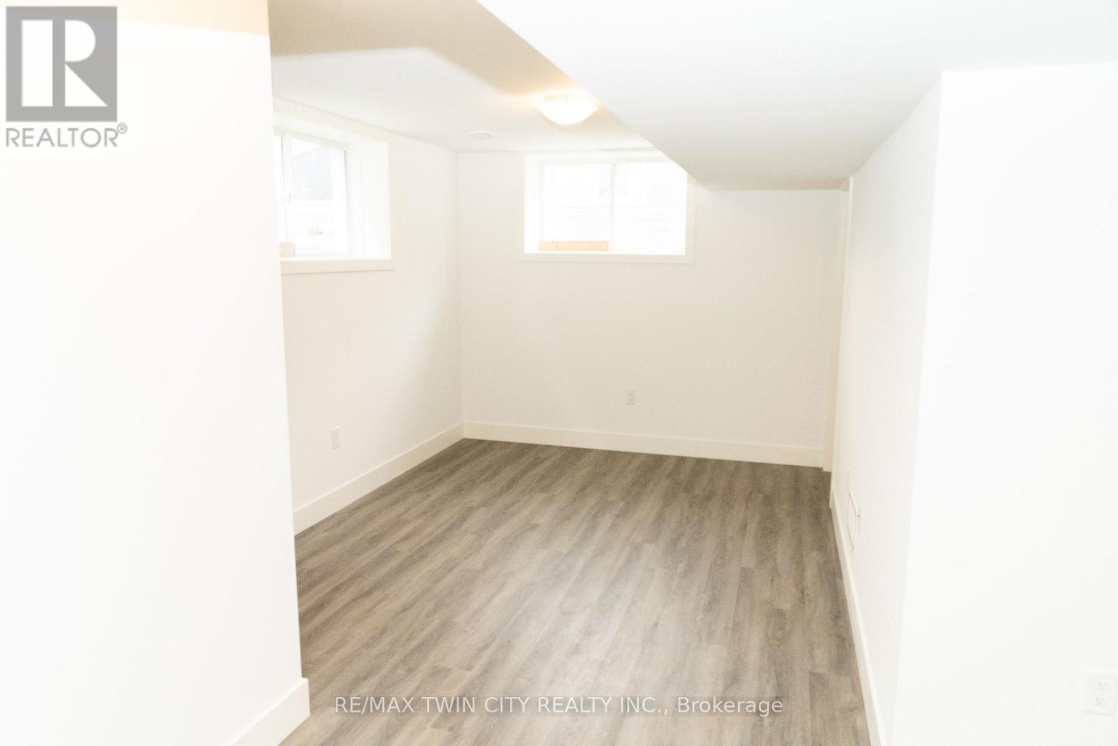 163 Julie Crescent Property Photo 25