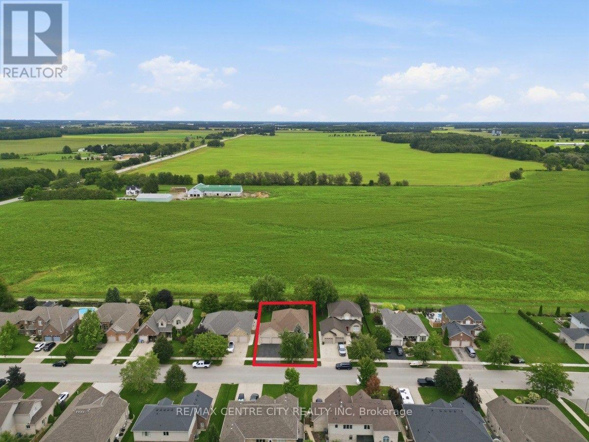 68 Willow Ridge Road Property Photo 2