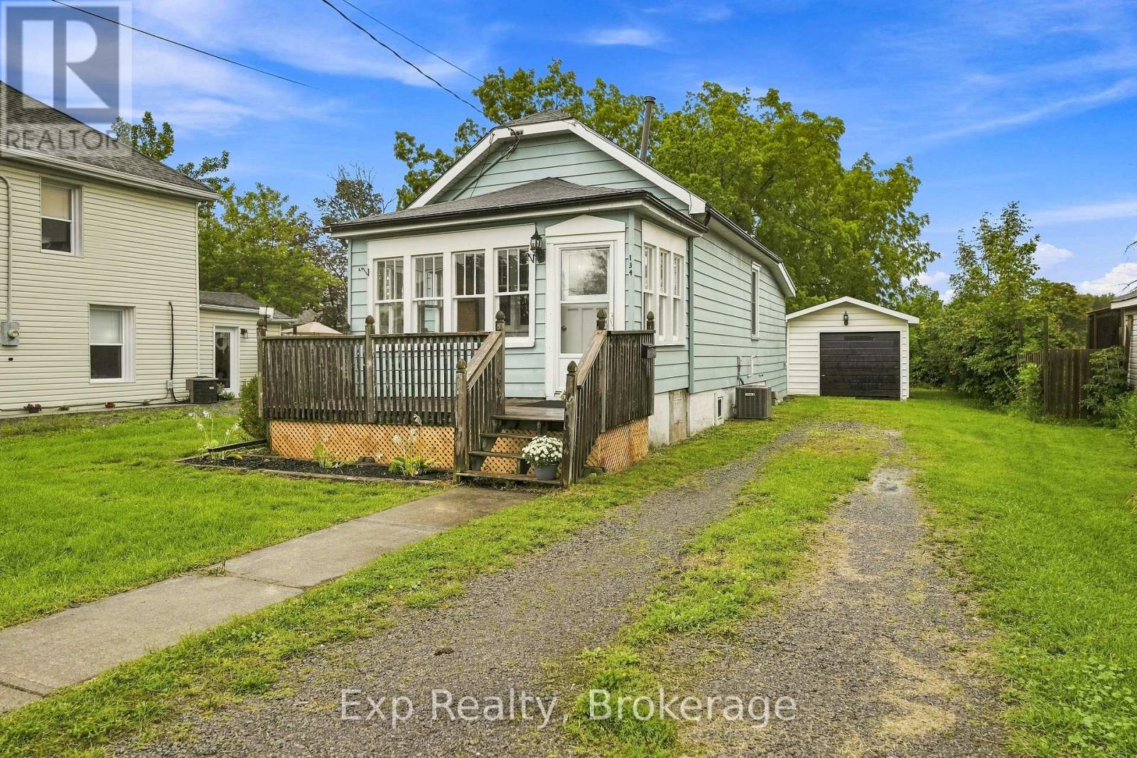 134 Catharine Street Property Photo 2