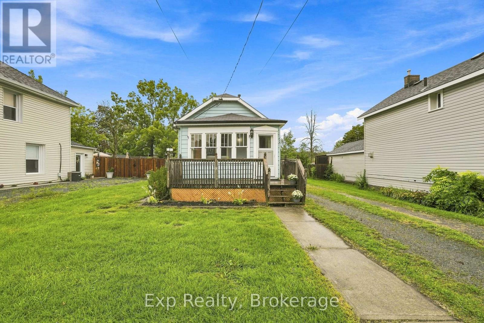 134 Catharine Street Property Photo 3