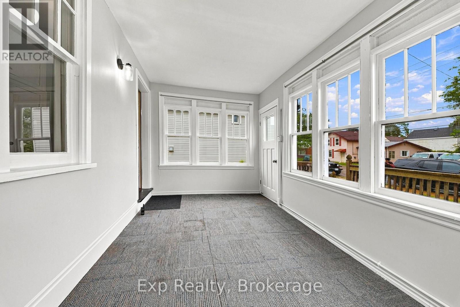 134 Catharine Street Property Photo 7