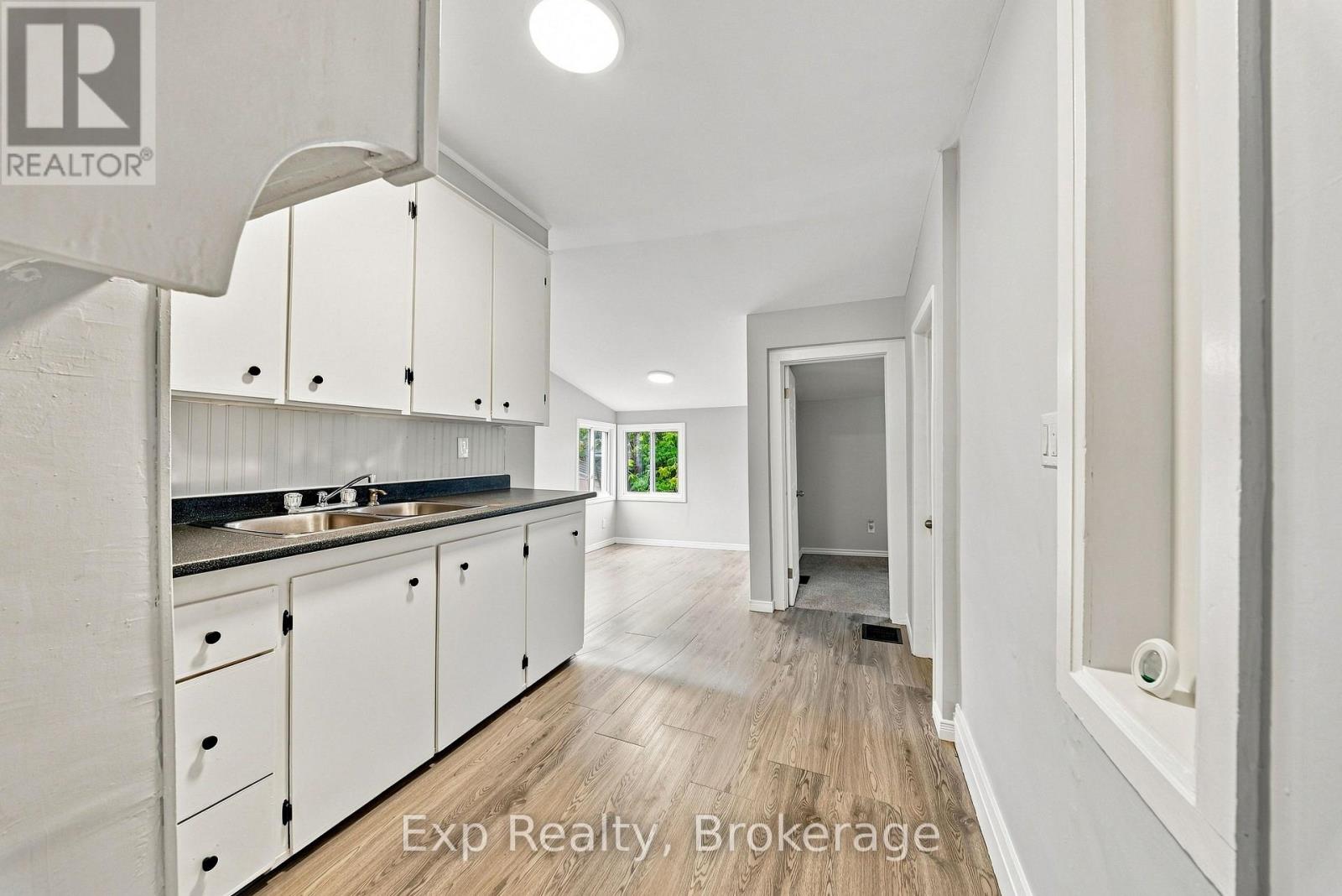 134 Catharine Street Property Photo 15