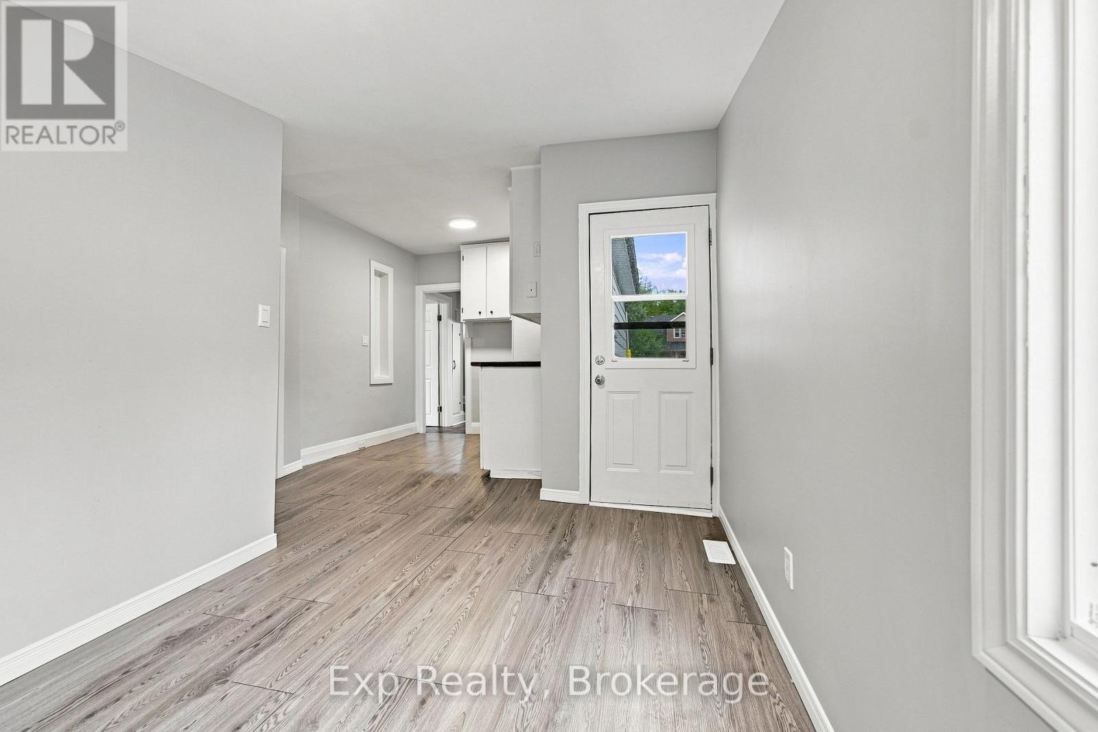 134 Catharine Street Property Photo 18