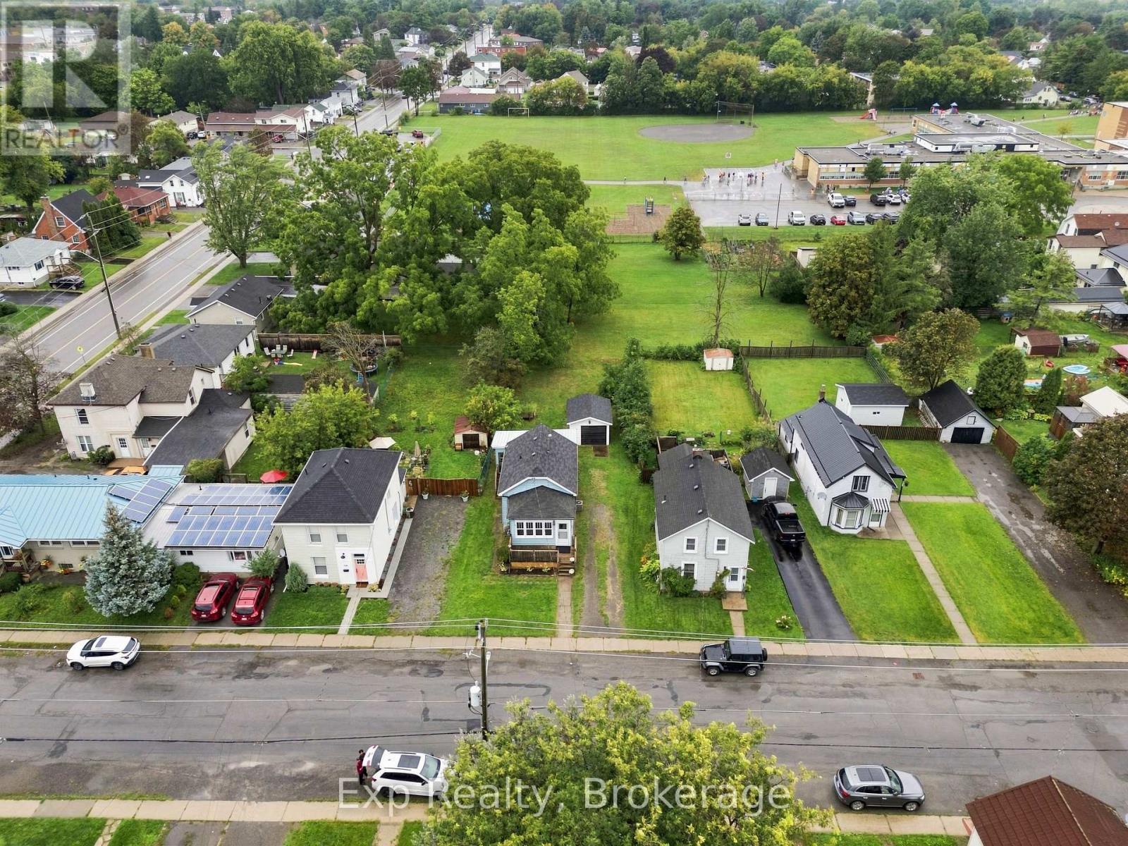 134 Catharine Street Property Photo 30
